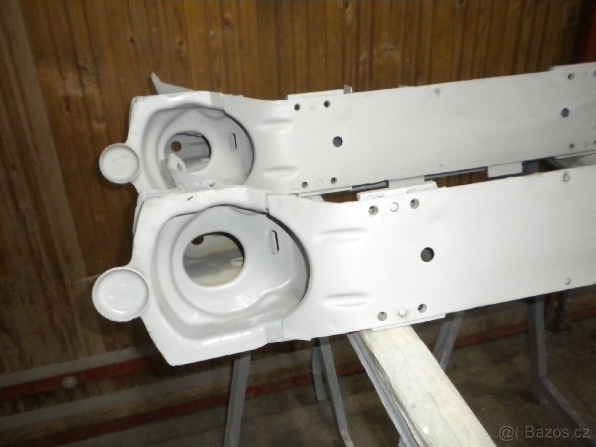 Přední náprava - díly Renault 8 - 4