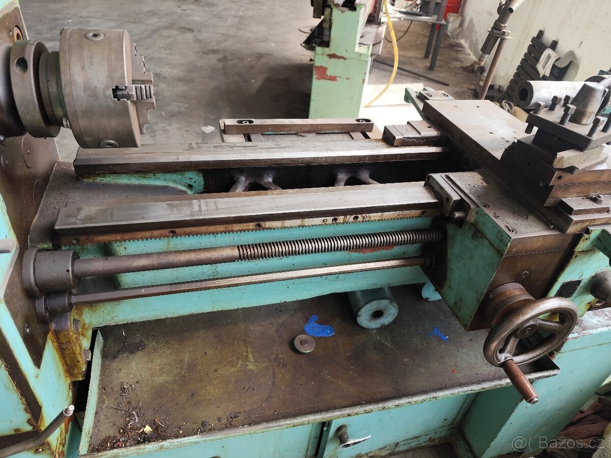 Soustruh S32/750 - 4