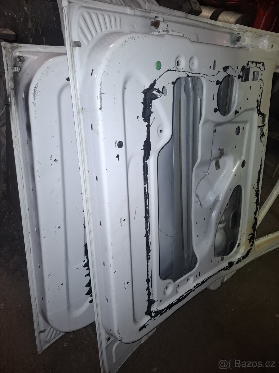 Dveře MB Vito w639 L+P - 4