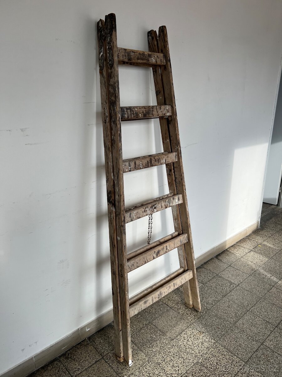 Dřevěné štafle, staré - 4