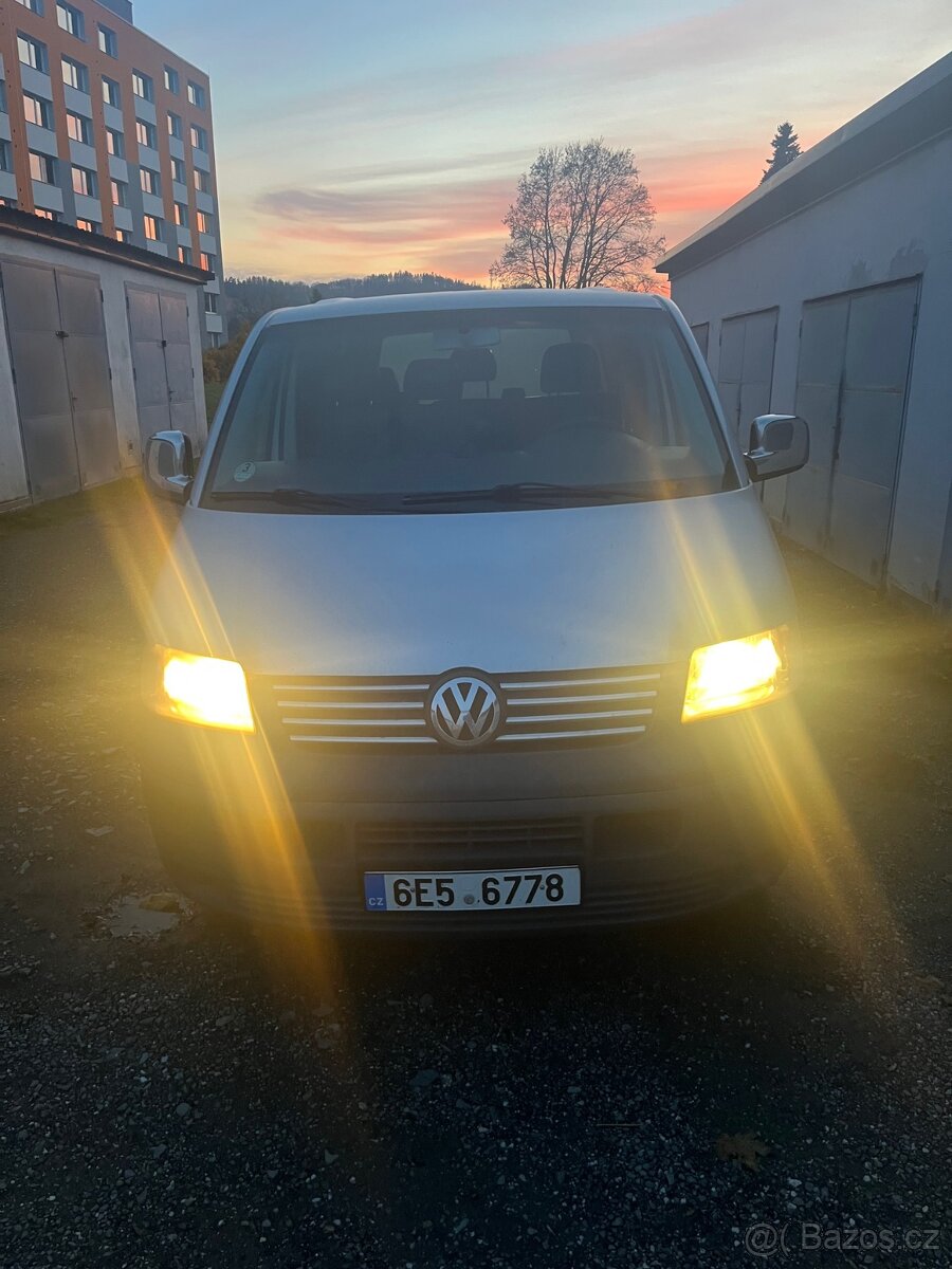 Volkswagen Transportér T5 1.9 - 4