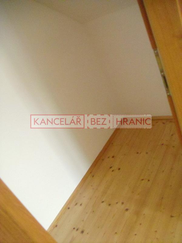 Pronájem podkrovního bytu,78 m2,Hluk - 4