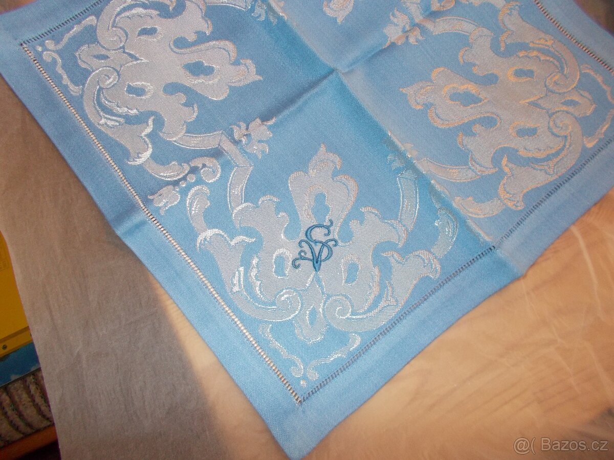 Oboustranný damaškový ubrus 240cm x 142cm - 4