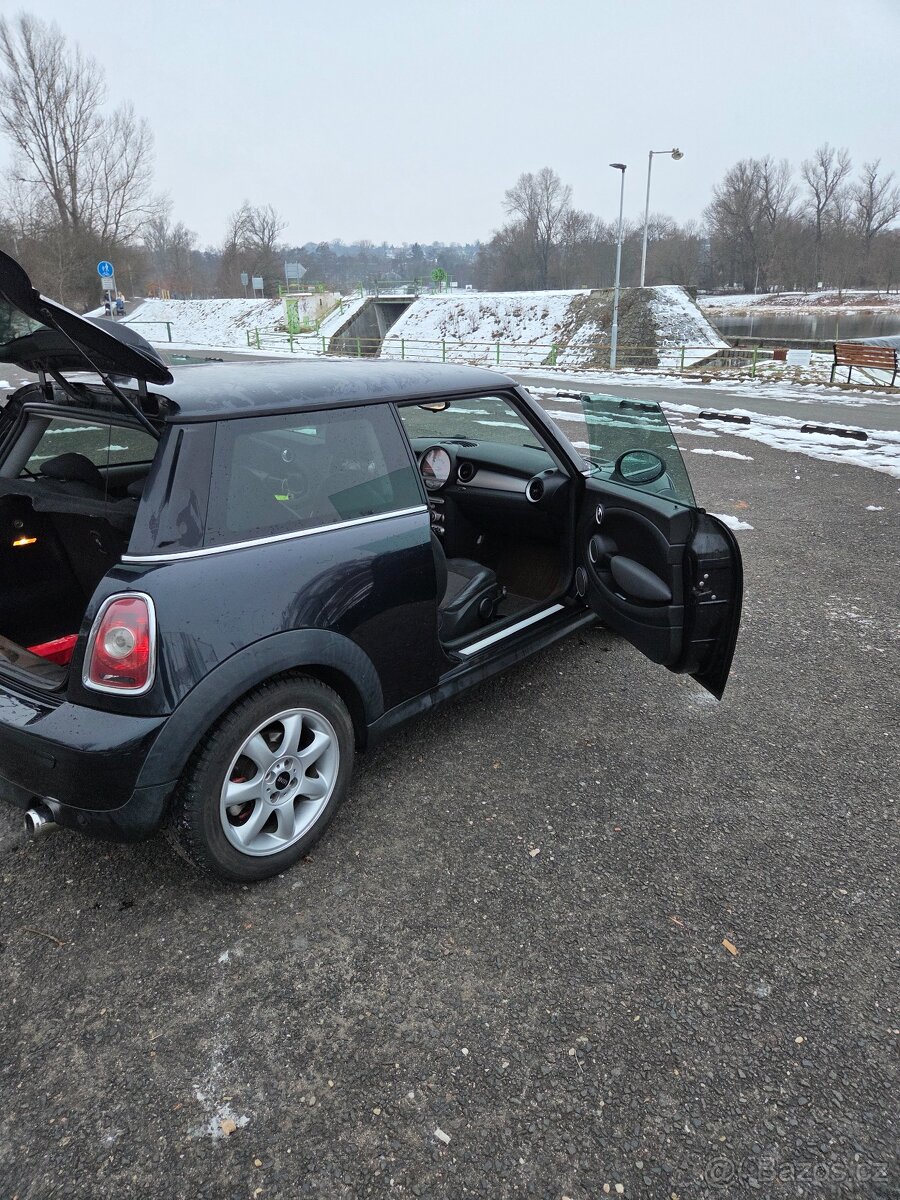 Mini Cooper R56 1.6i 88kW - 4