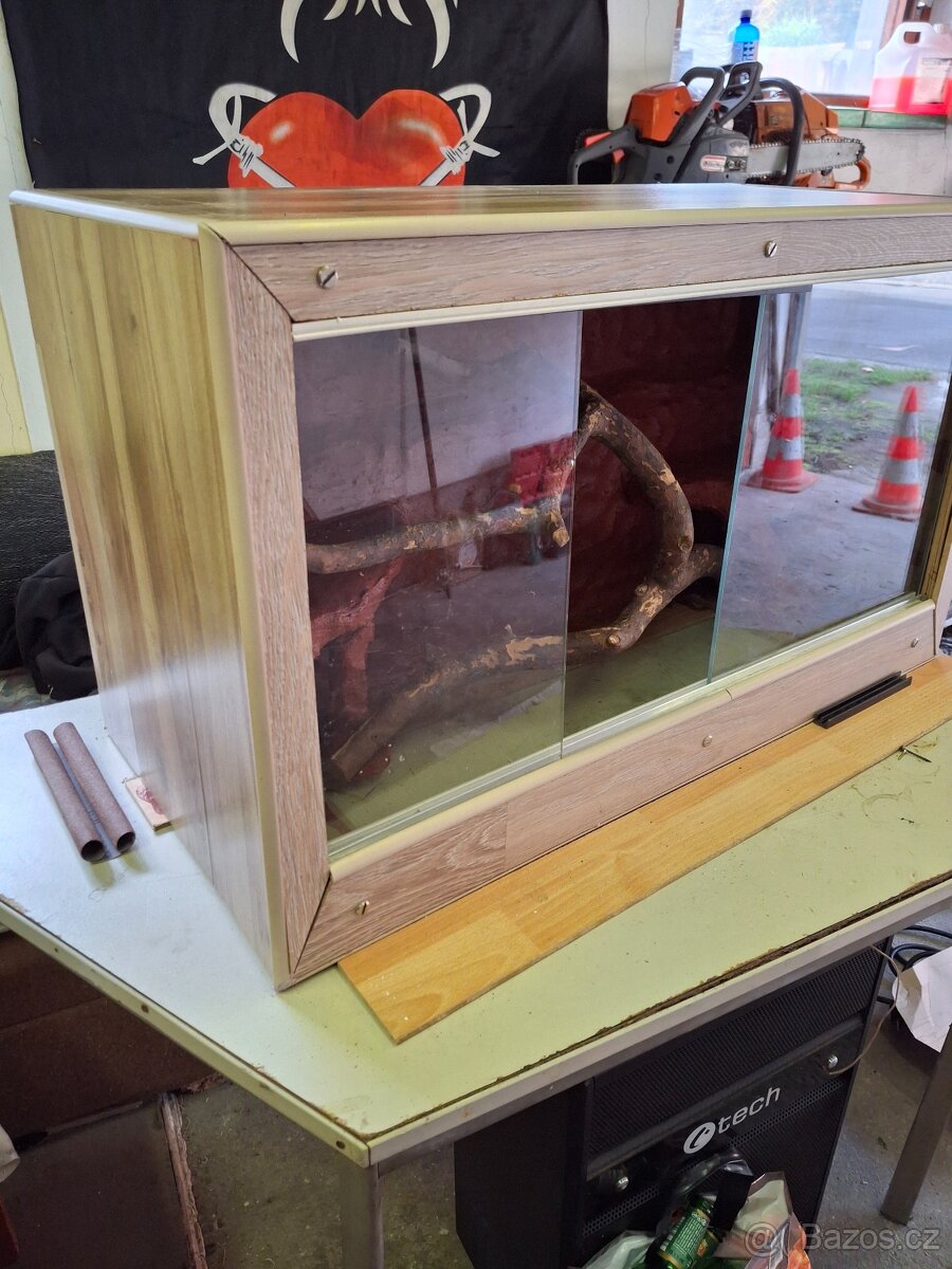 Prodám dvě terárium - 4