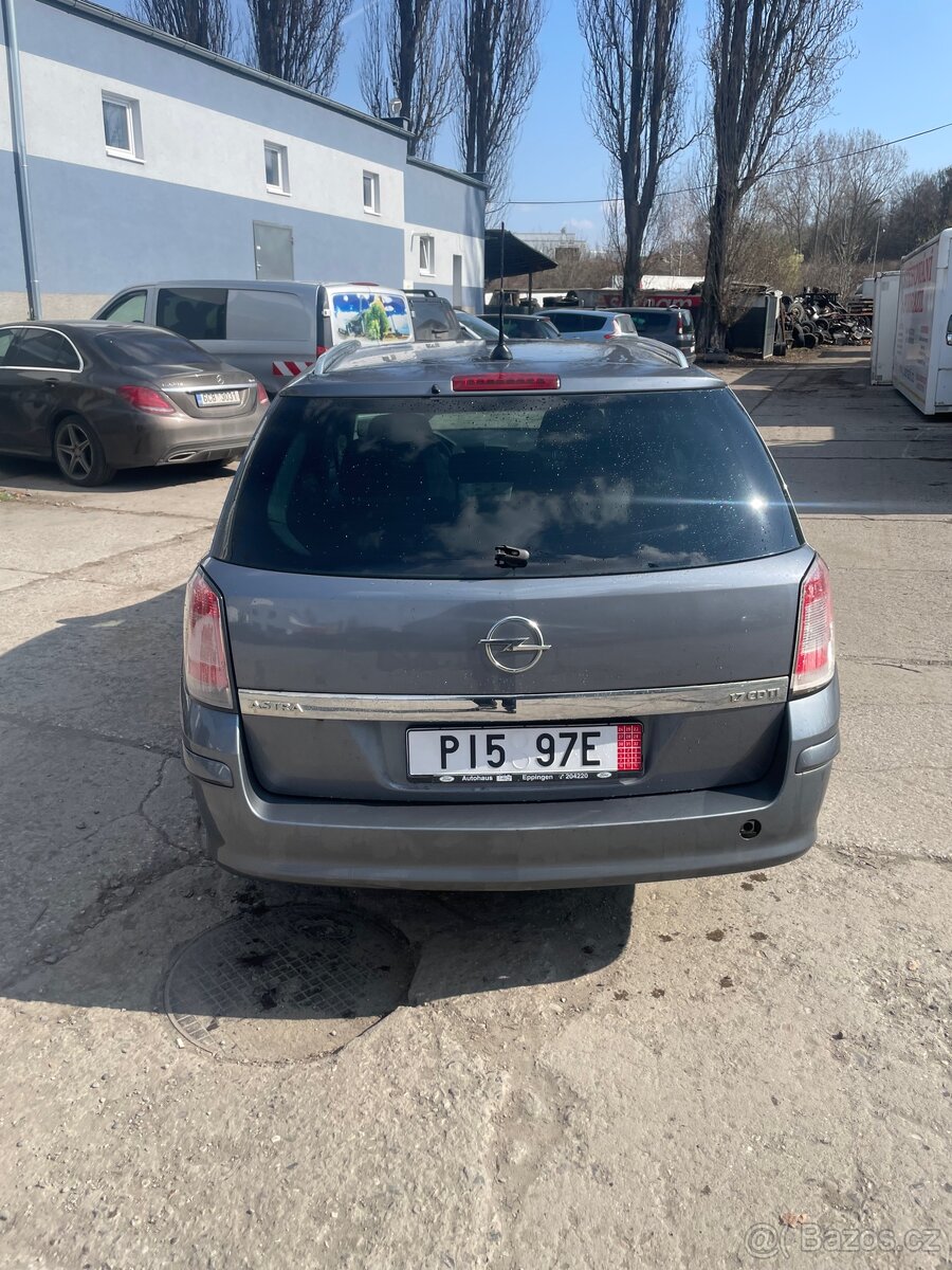 Opel Astra H 1.7 Disel - 4