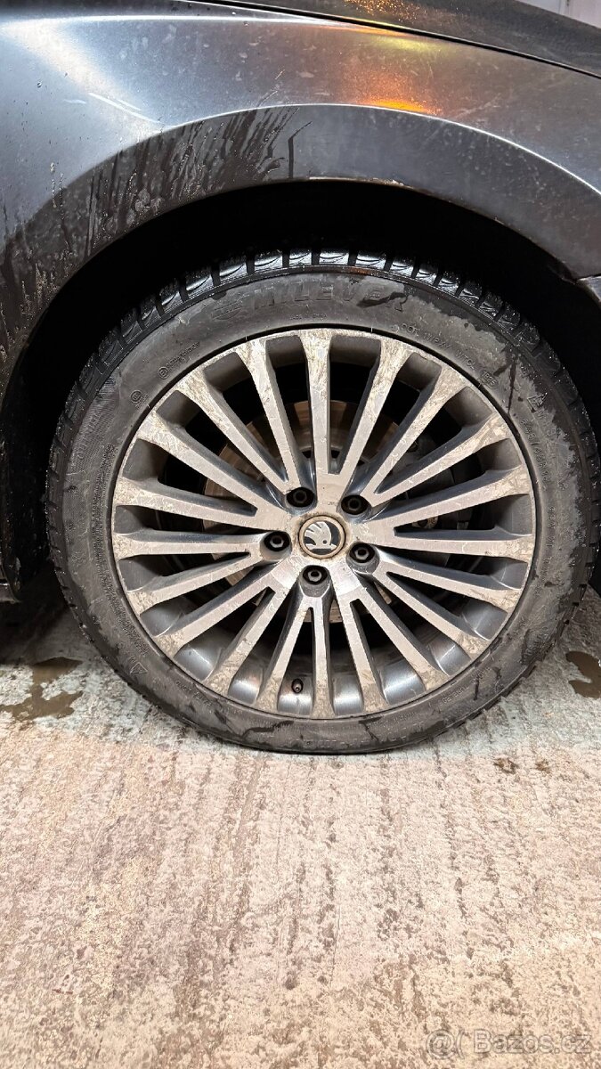 Skoda superb 3 iii 2017 nahradni dily combi - 4