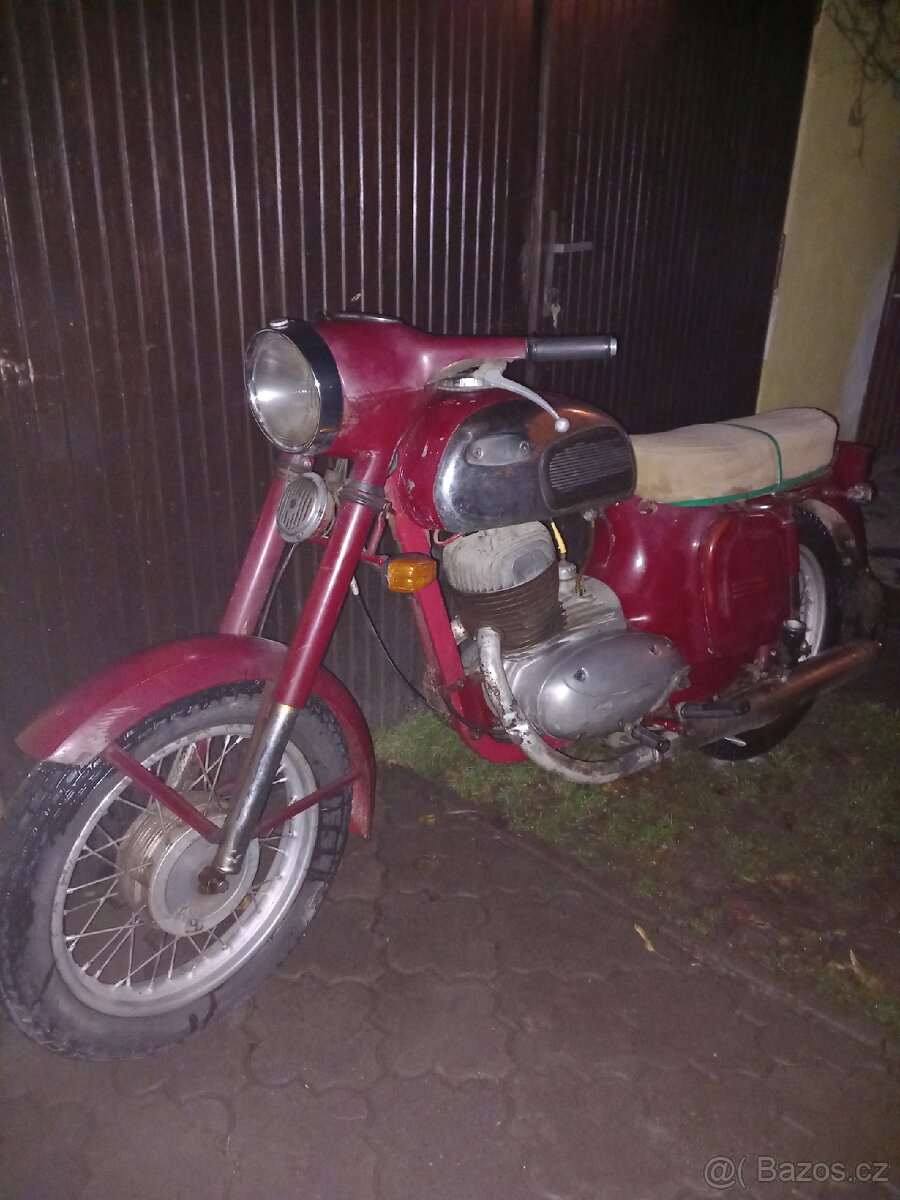 Jawa 250 typ 559 panelka - 4