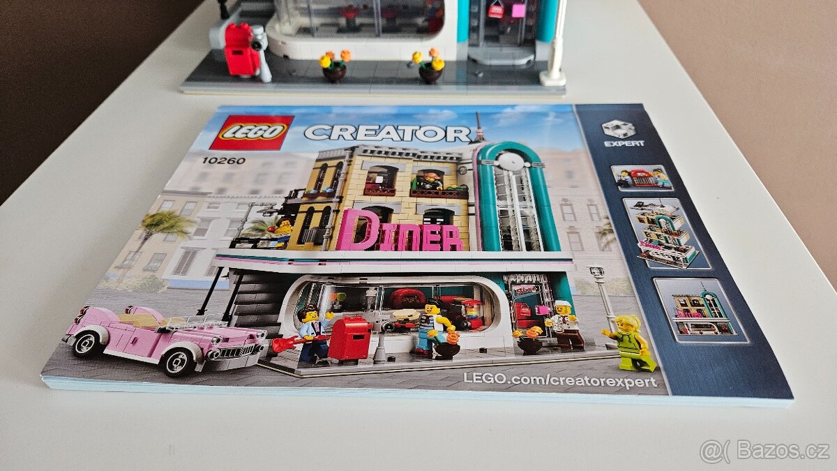 LEGO Creator Expert 10260 Restaurace v centru města - 4