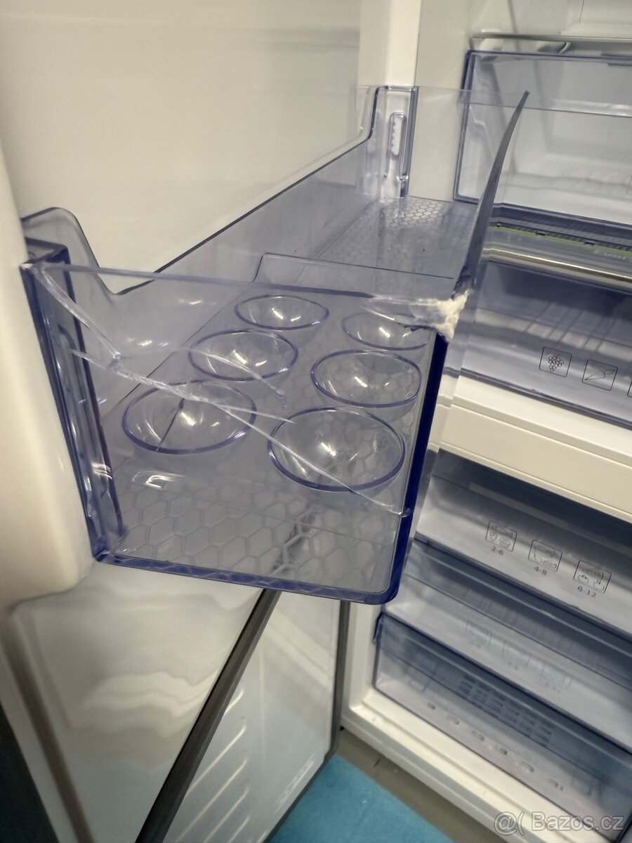 Lednice Beko RCNA406E40LZXR - 4