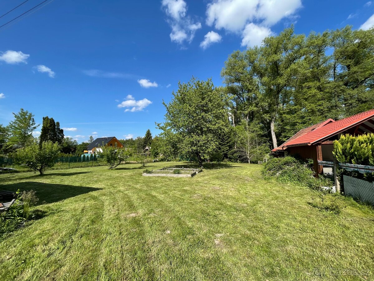 Klidná lokalita, připraveno ke stavbě - 4