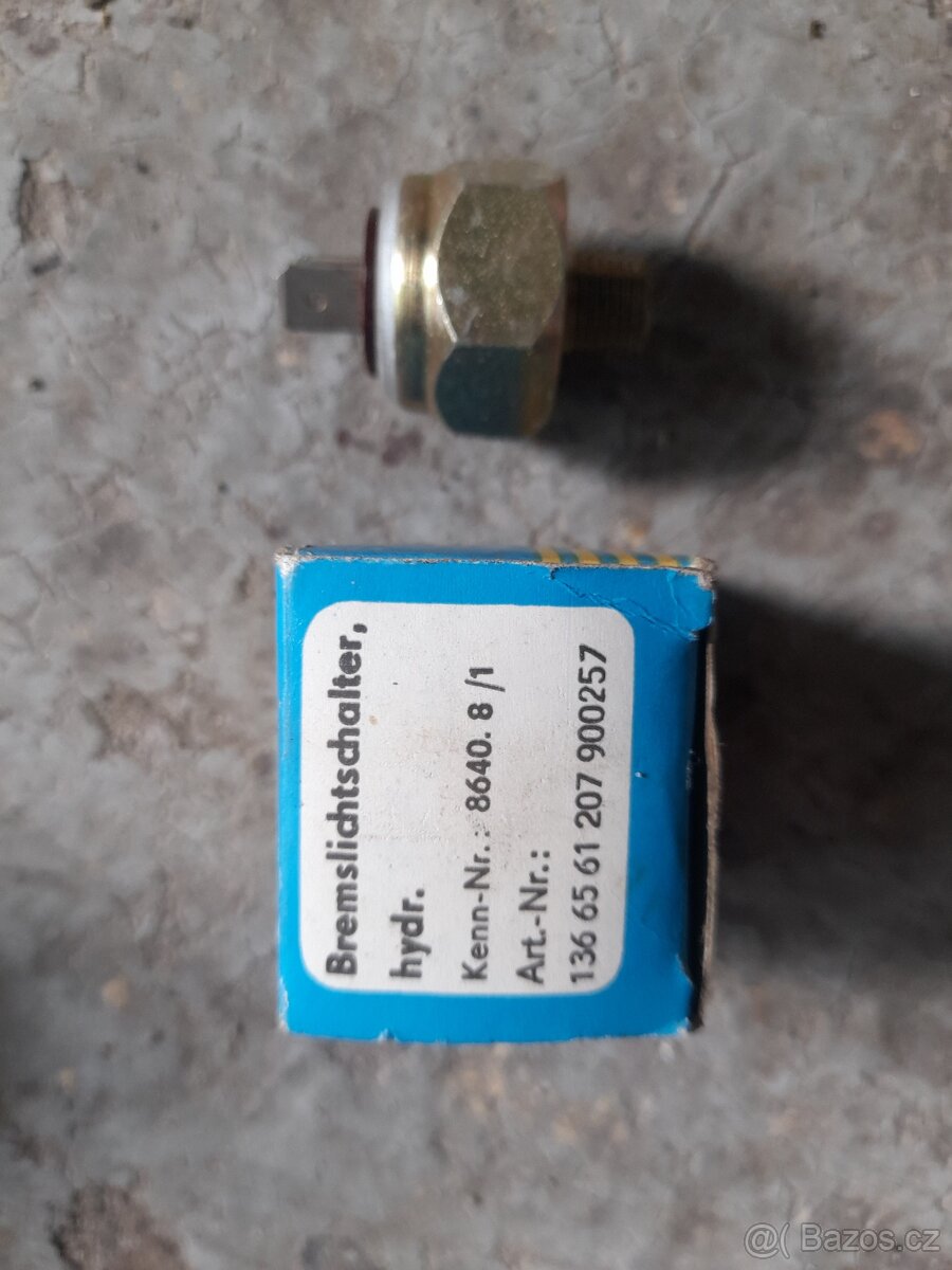 Náhradní díly- brzdový válec, parabola, spínač brzdových svě - 4