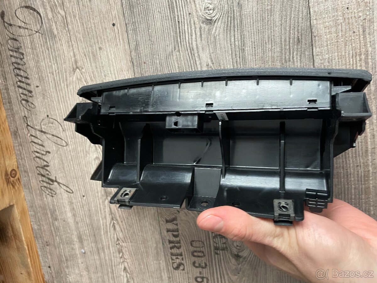 Ovládací panel a výdech topení Fiat Grande Punto - 4