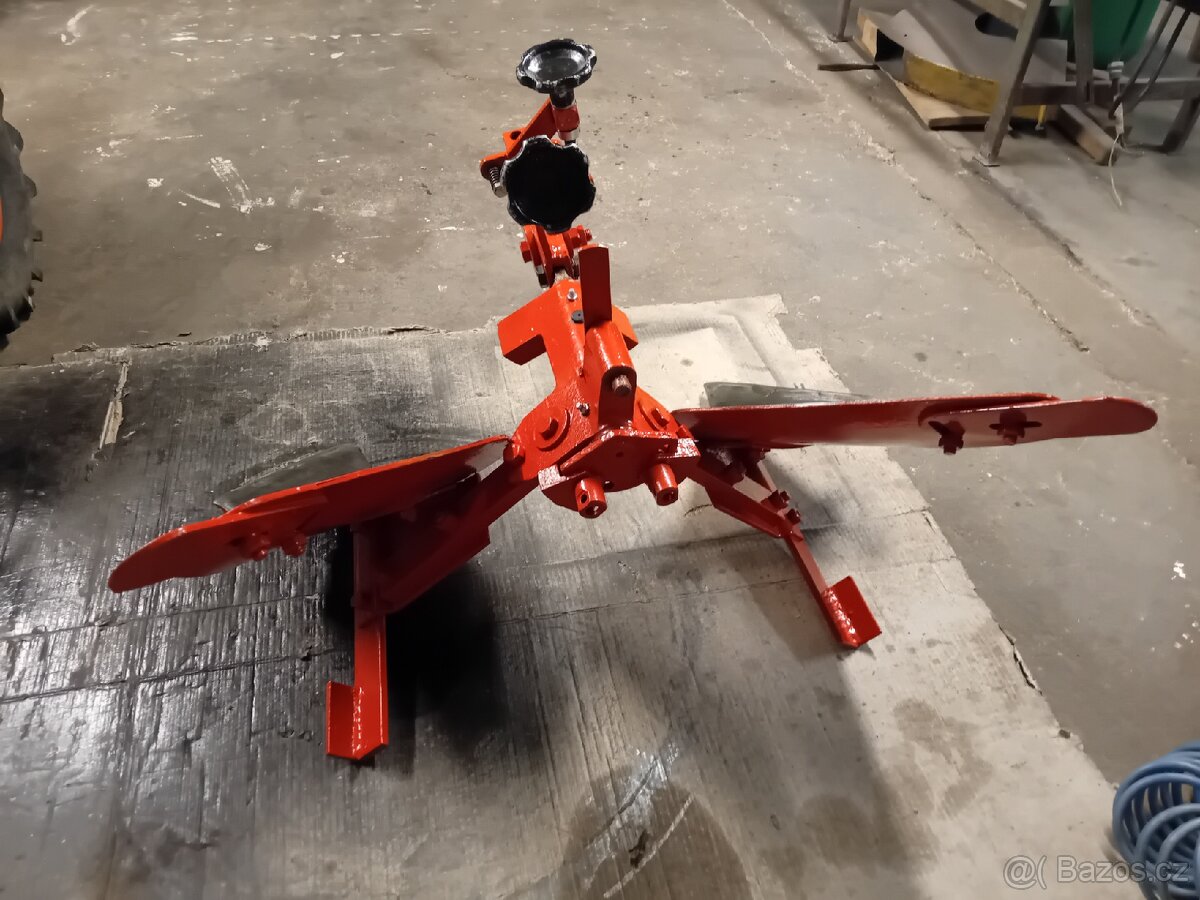 Oboustranný pluh obracák - 4