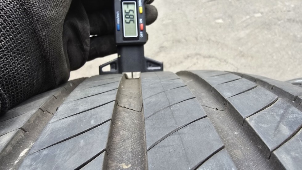 Letní pneu 225/50/18 Michelin - 4