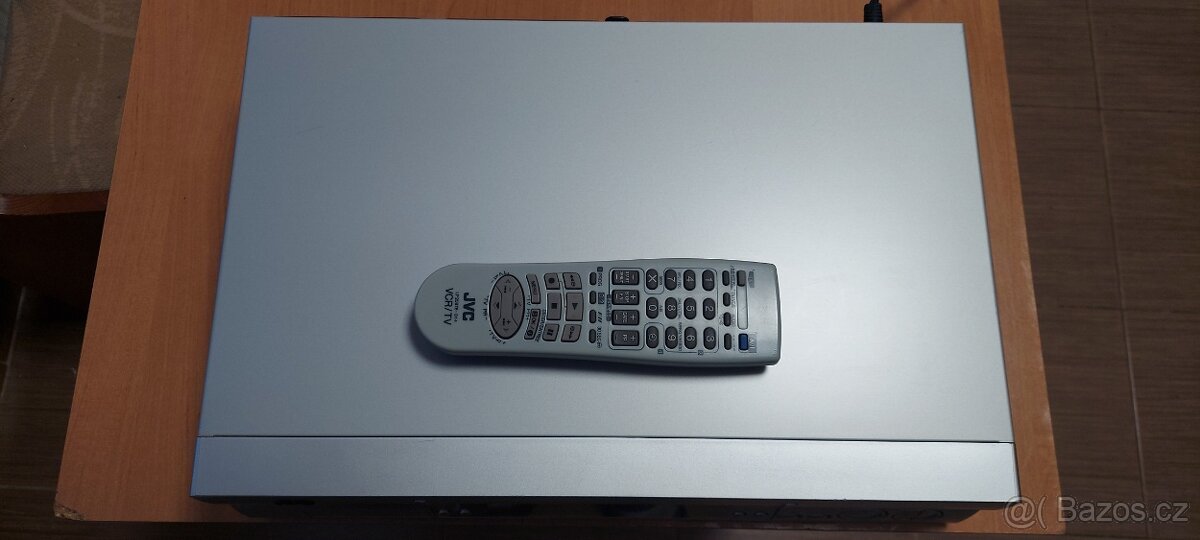 VIDEOREKORDÉR JVC-HR-691EU - 4