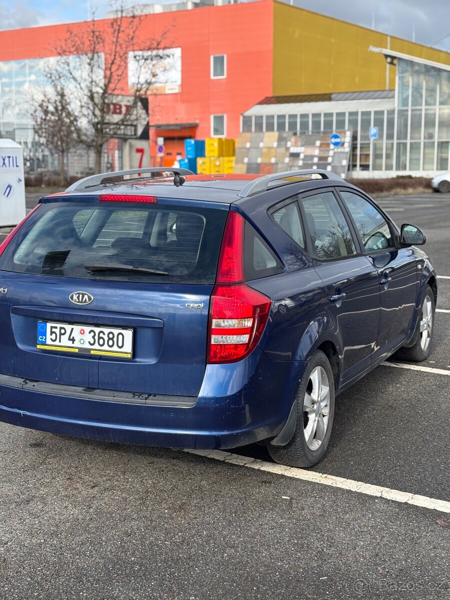 Kia ceed 1.6 crdi 299300 km (STK 02/2028) - 4