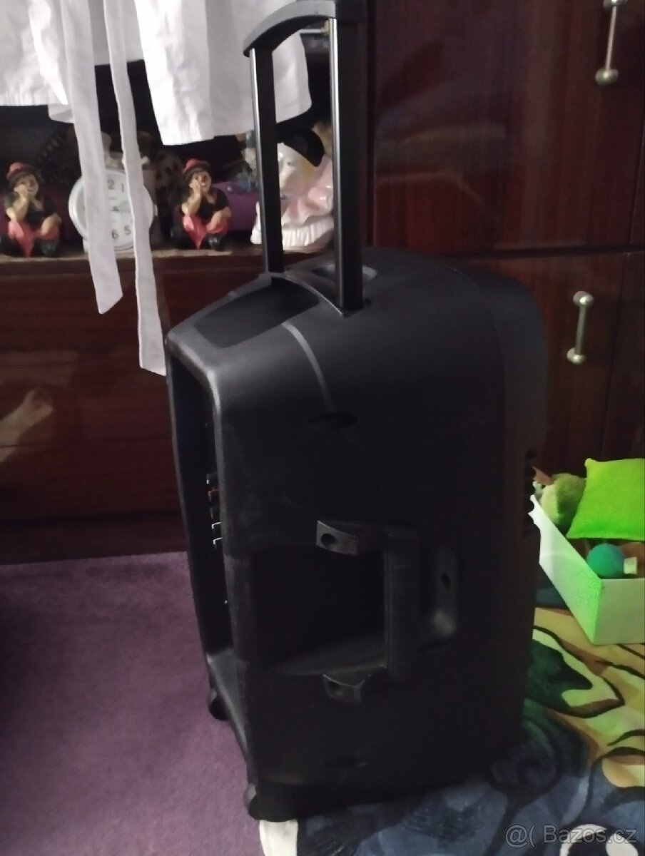 Přenosný Reproduktor lamax - 4