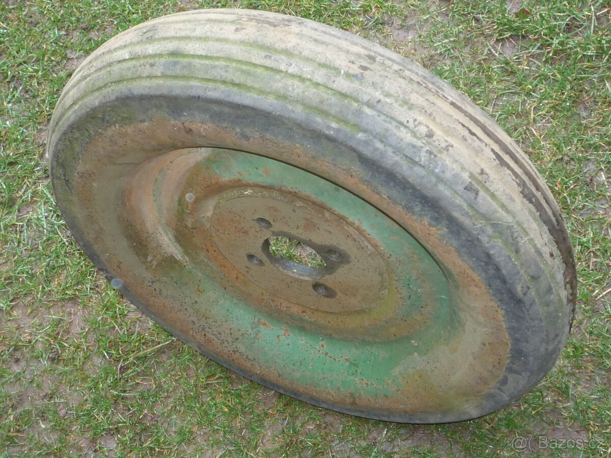 prodám železné kolo na zem.stroje, traktory, a další věci a - 4