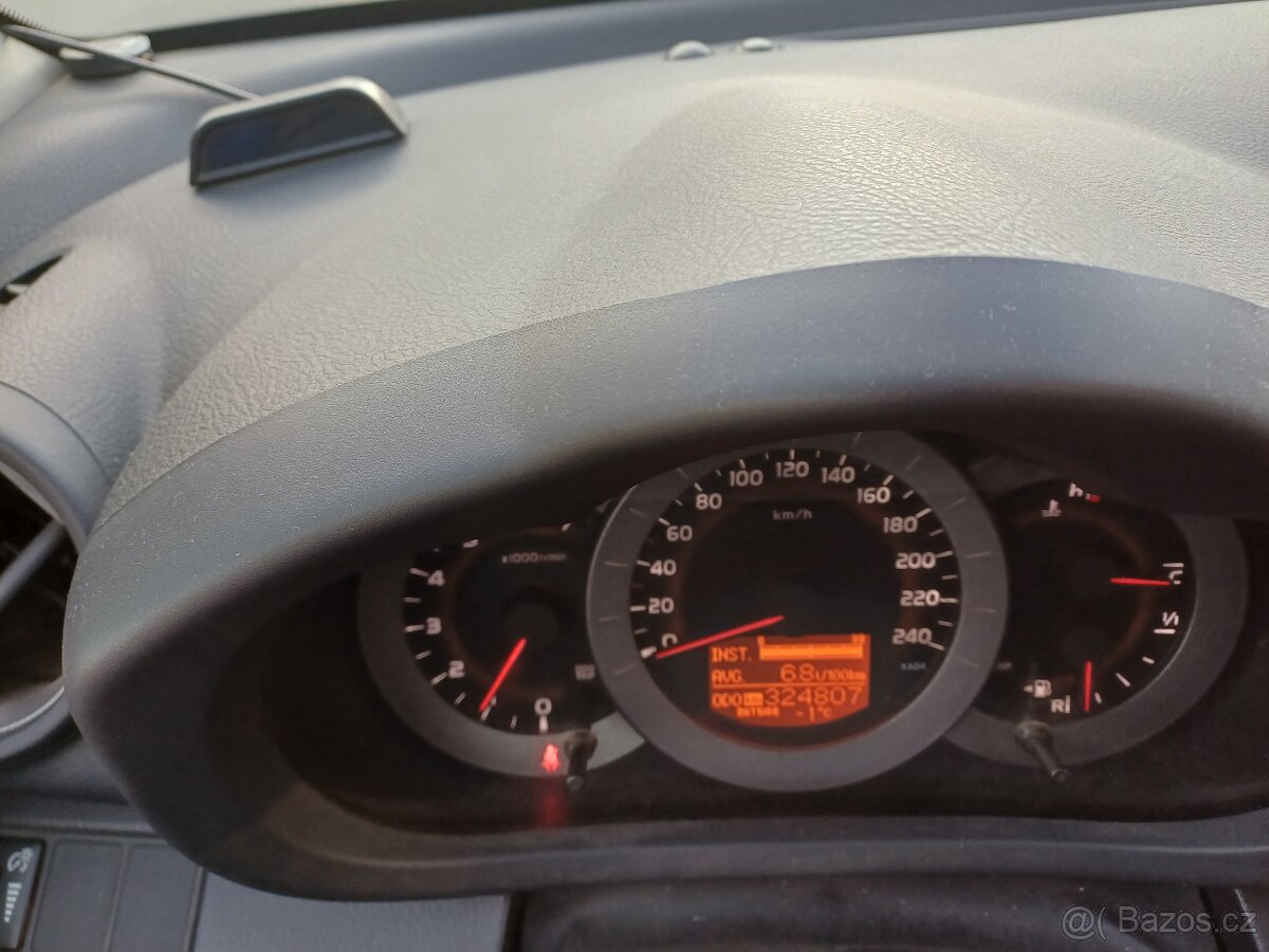 Prodám auto Toyota - 4