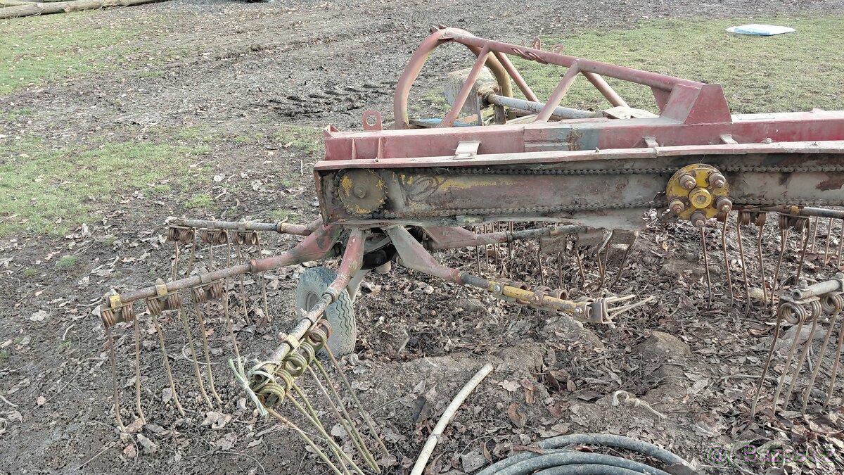 Nesený nahrazování sena. - 4