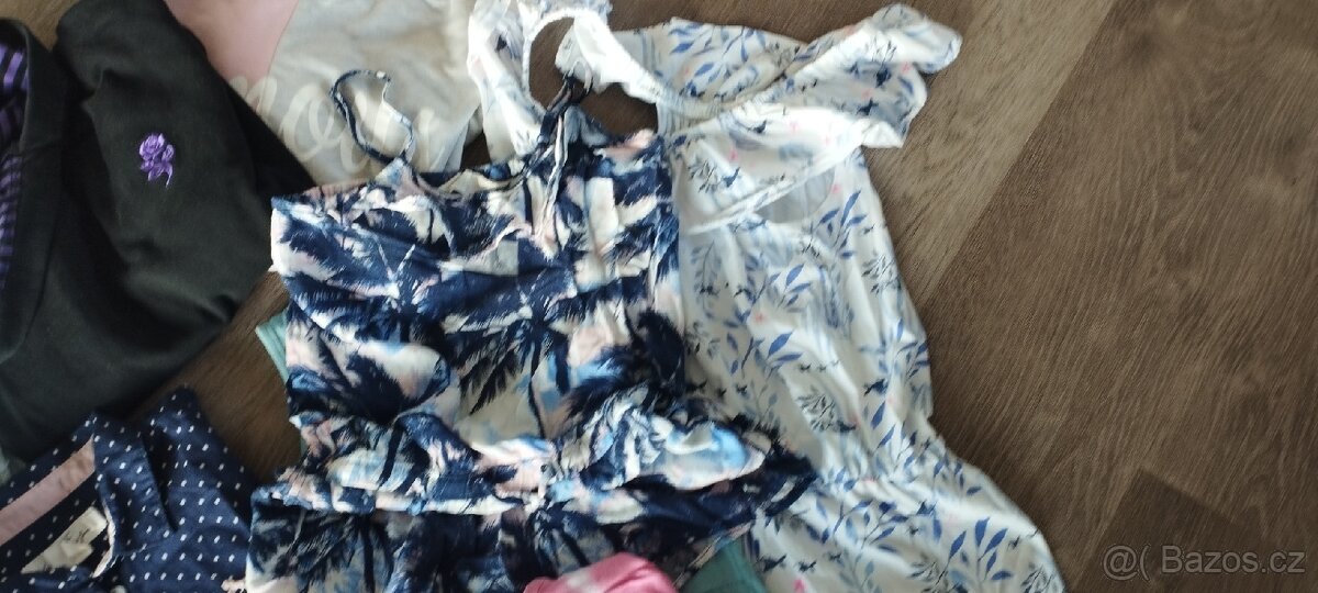 Set dívčího oblečení vel.134/140 - 4