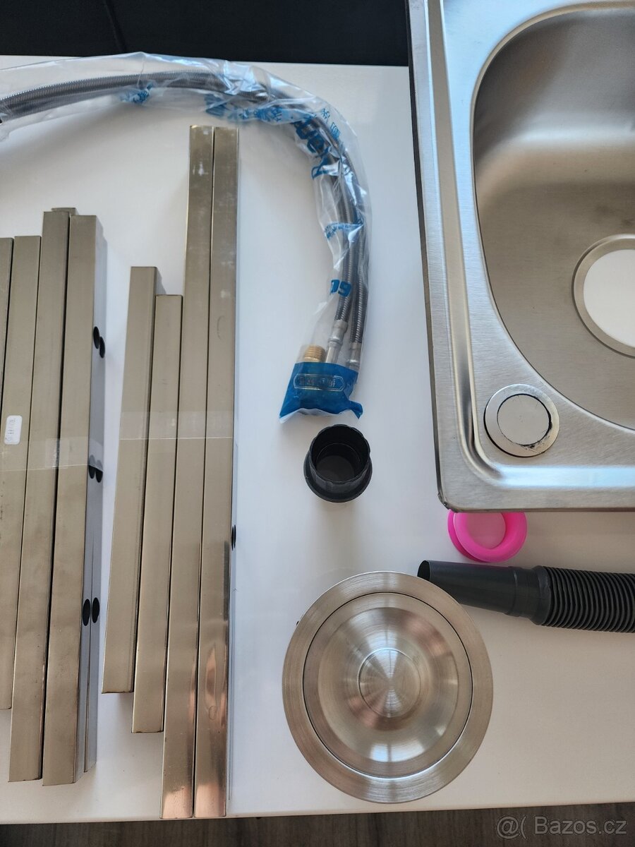 Nerezový dřez s baterií a příslušenstvím – nový set 42×37×13 - 4