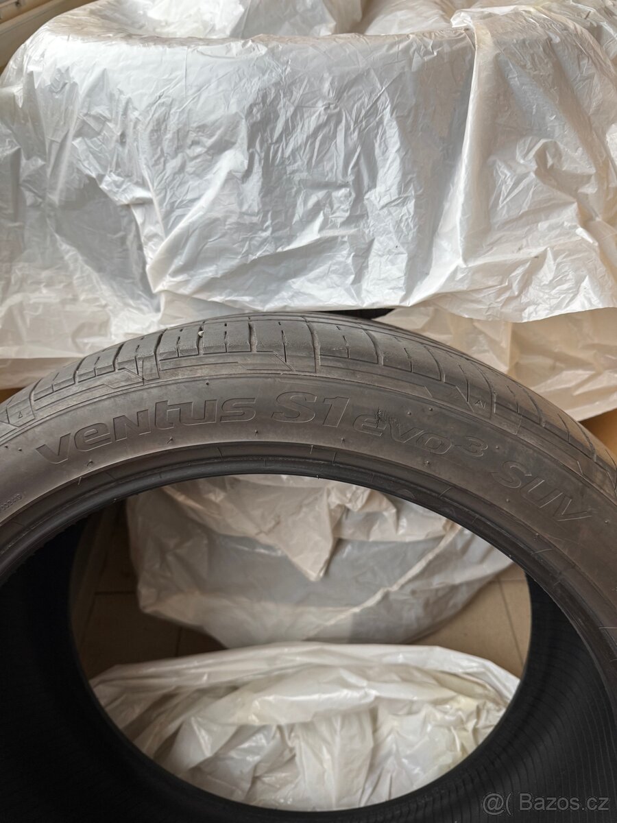 Hankook Ventus S1 evo 3 SUV 285/40 R22 - 4