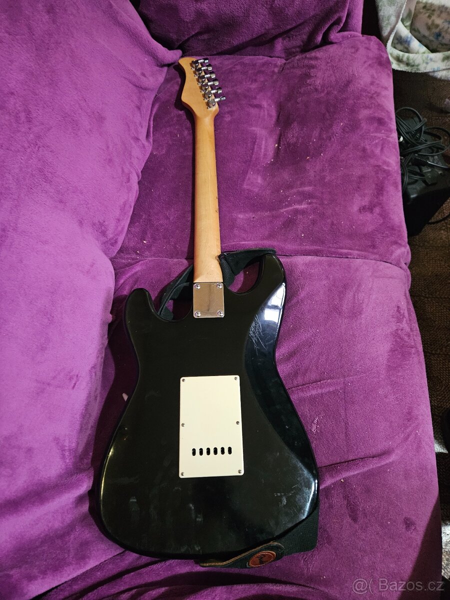 Kytara elektricka - 4