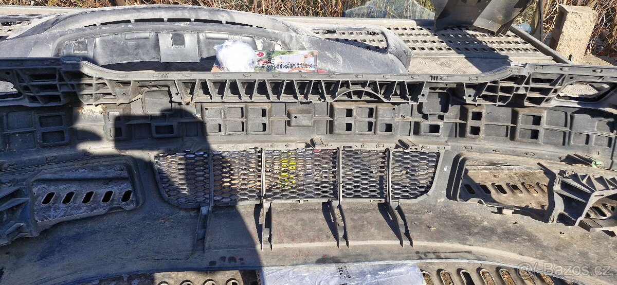 Predni naraznik Audi A6 S6 4B C5 - 4