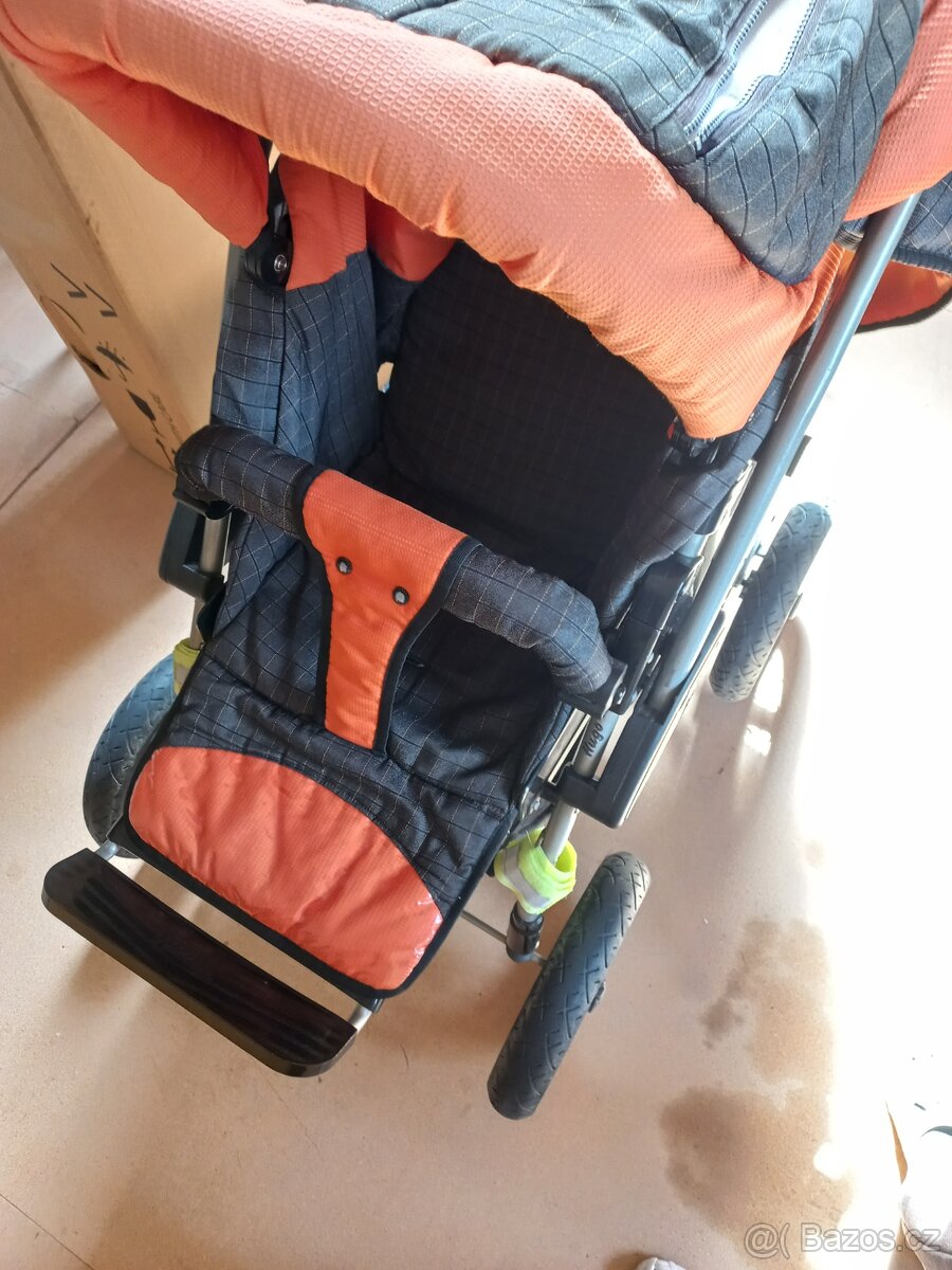 Dětský kočárek - 4