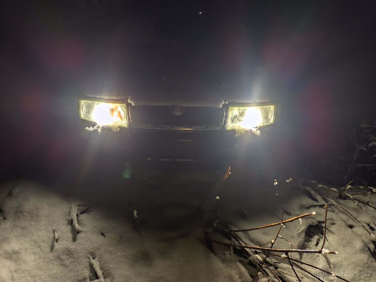 Světla octavia RS - 4