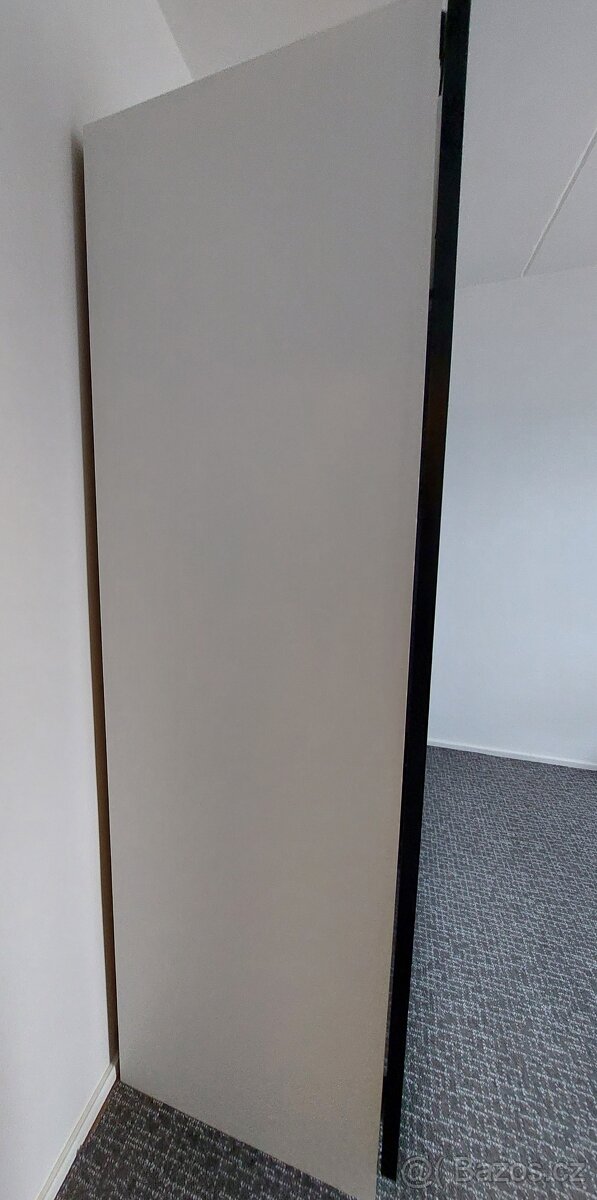 Šatní skříň - 4