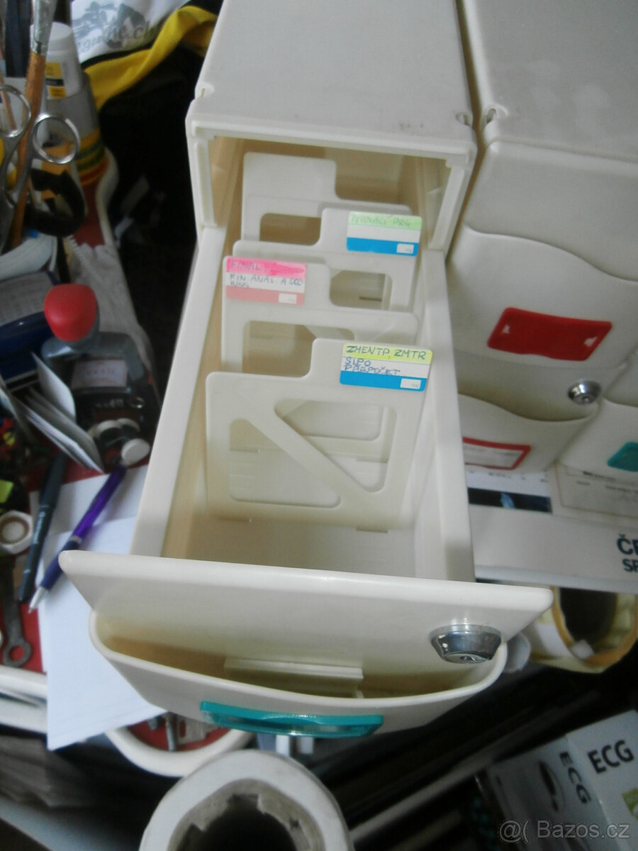 Boxy plastové uzamykatelné 7 ks celek za 400 kč - 4