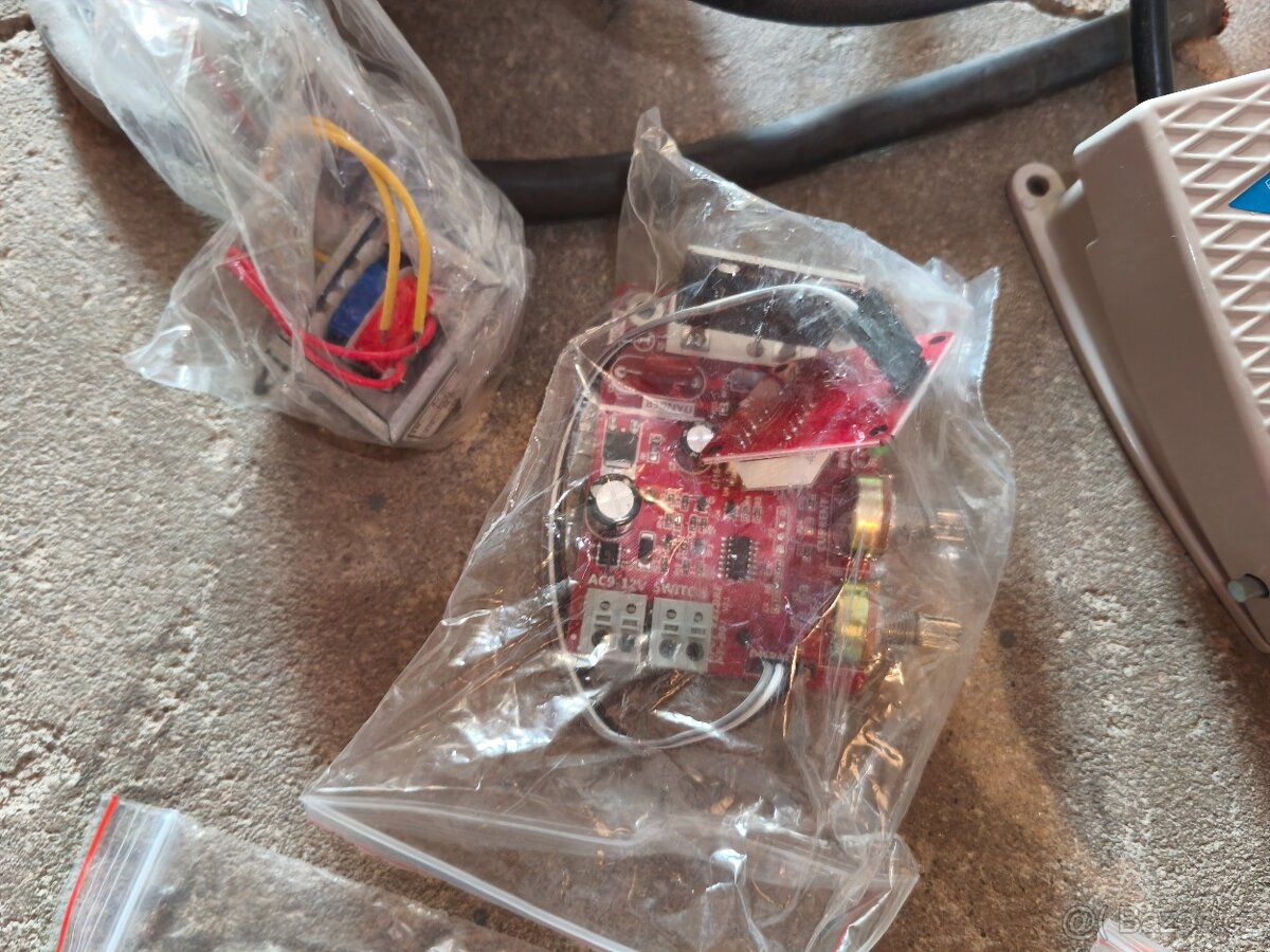 Bodová svářečka MOT NY-D01 - 4