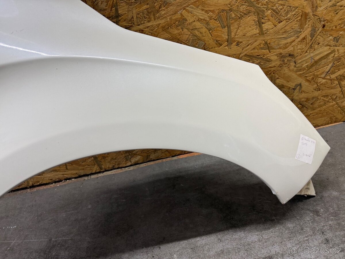 Pravý blatnik Citroen DS4 2011-2015 TOP - 4