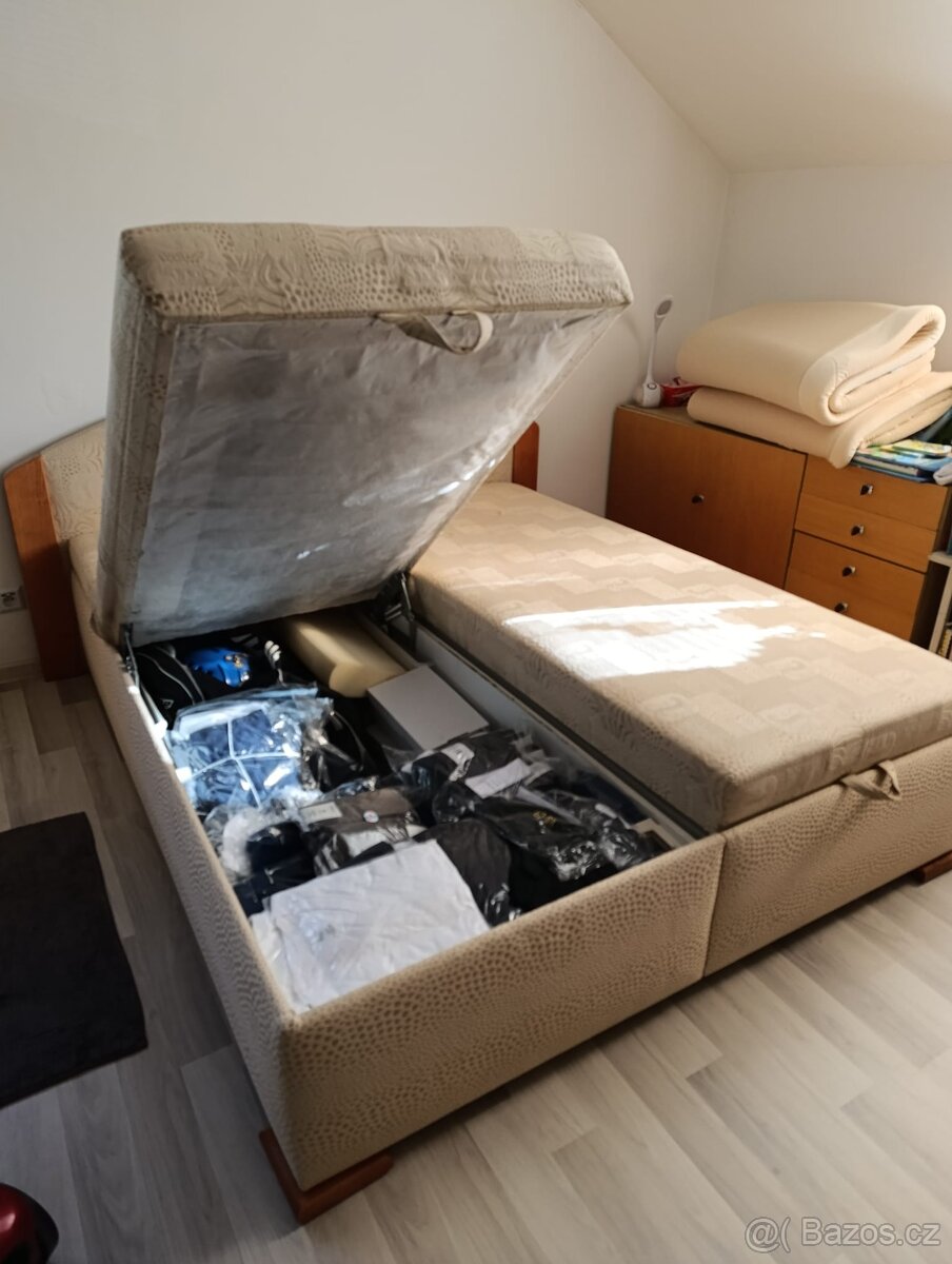 Manželská postel 160cm x 200cm. - 4