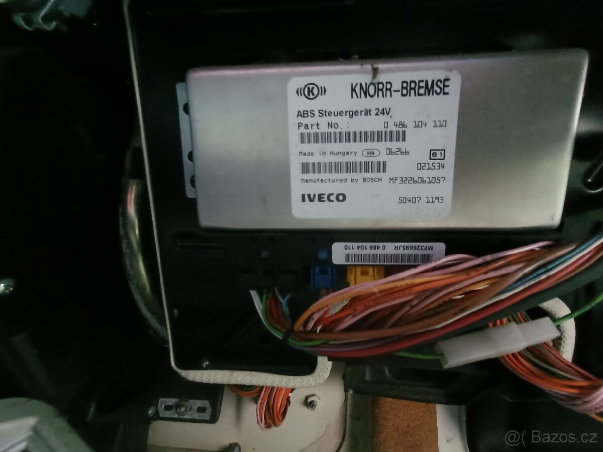 Díly iveco kabina eurocargo. zrcátka nejsou. - 4