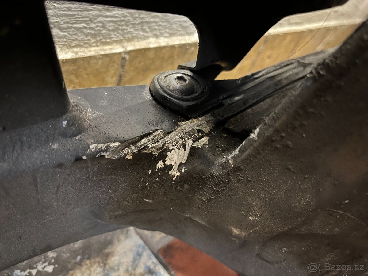 Kyvná vidlice na Honda CBR600RR PC37 05-06 - 4