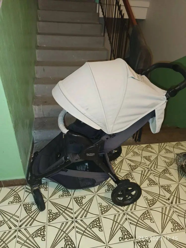 Prodám kočárek Britax plus - 4