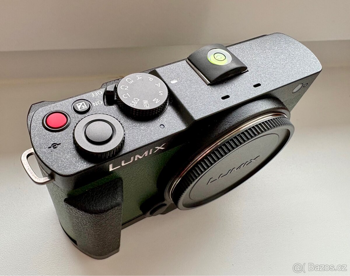 Panasonic Lumix S9 (zelený) - 4