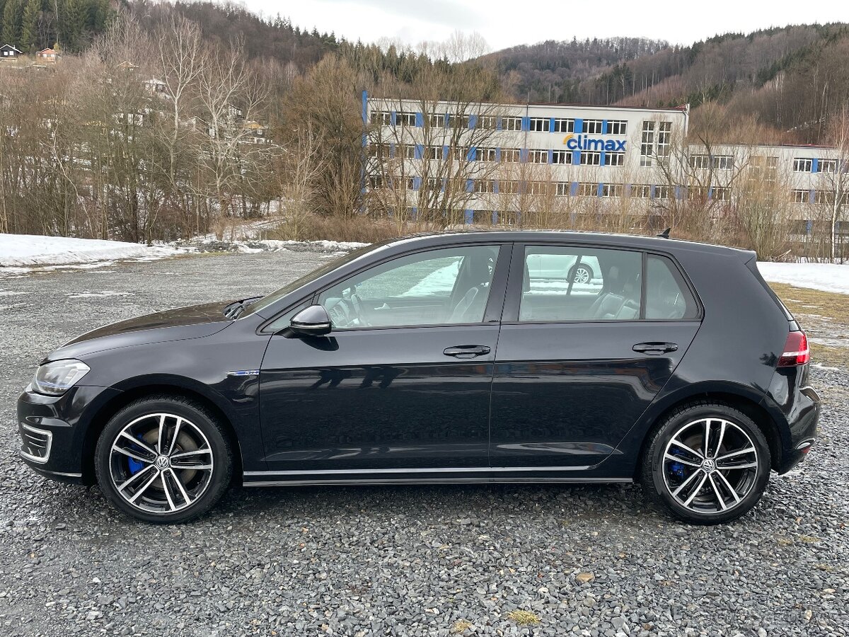 VW Golf 1.4 GTE бензиново-гібридний - 4