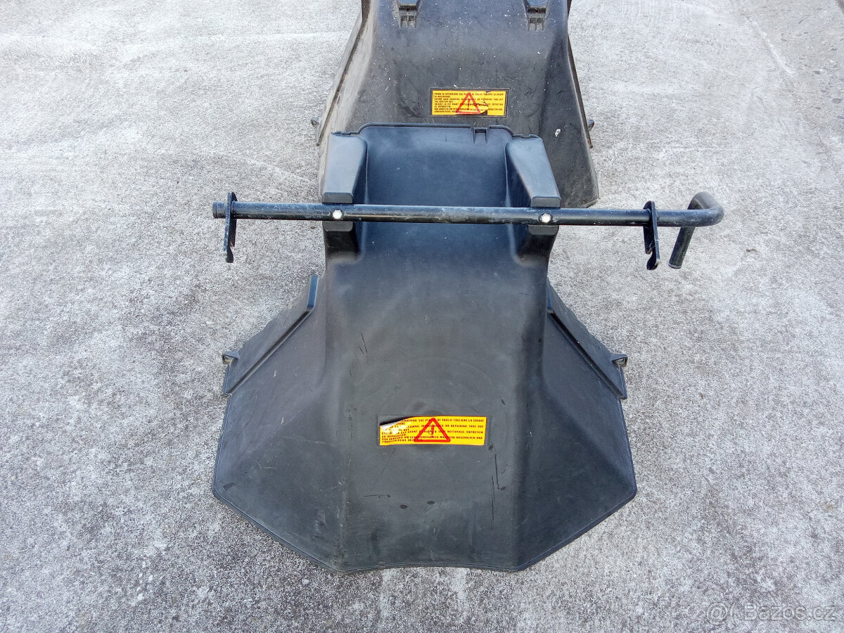 Deflektor na zahradní tratkor - 4