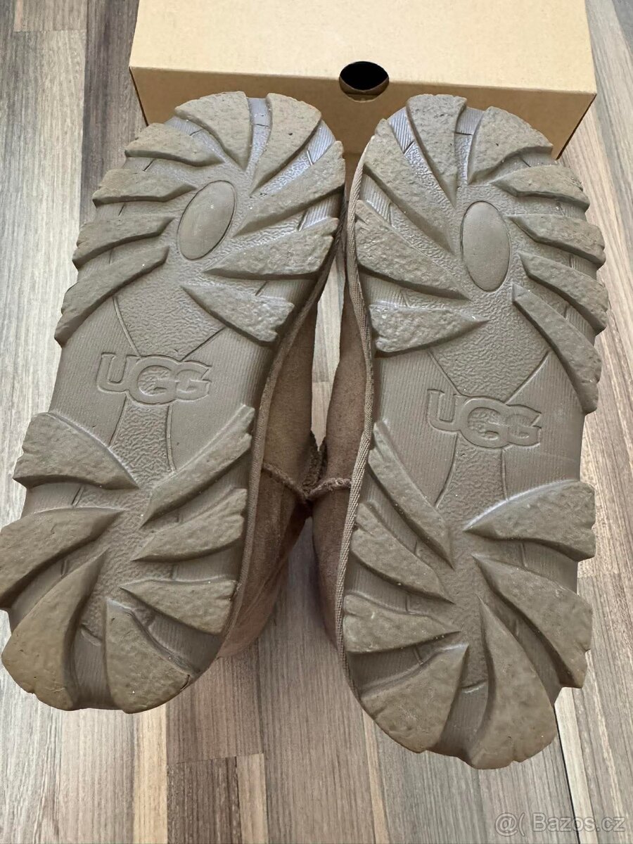 Prodám UGG boty - dámské - 4