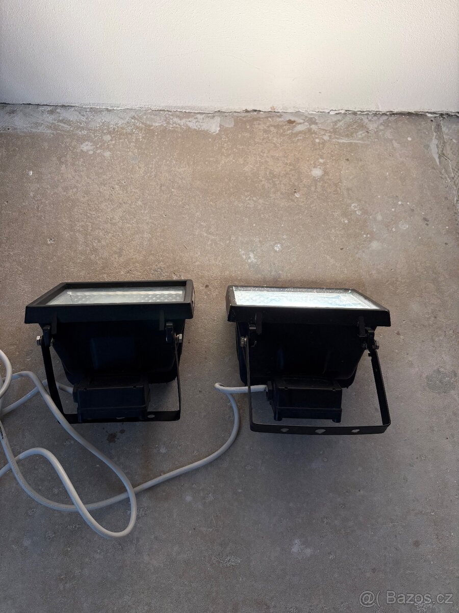 Halogenové světla. - 4