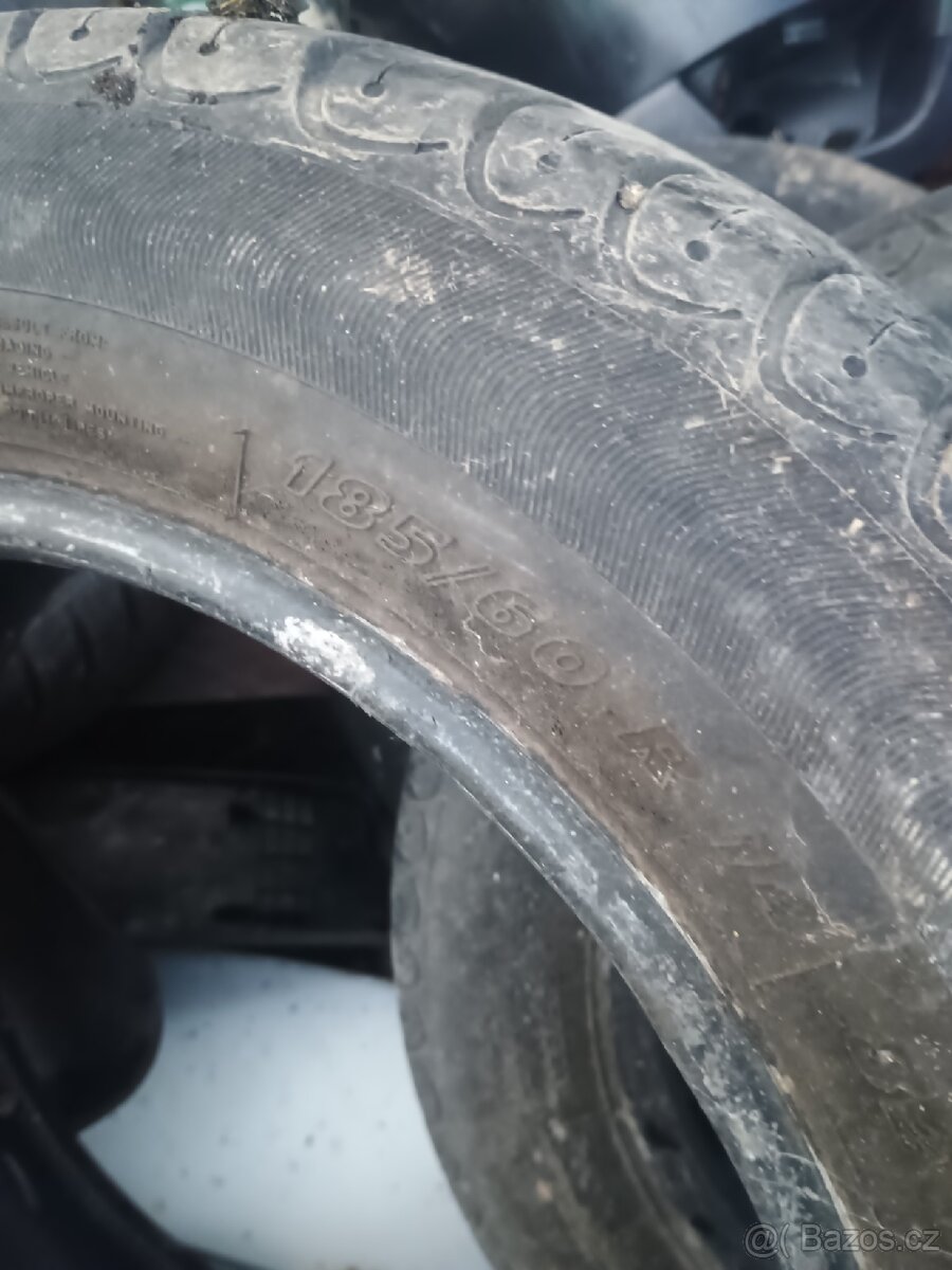 Pneu 185/60 r14 - 4