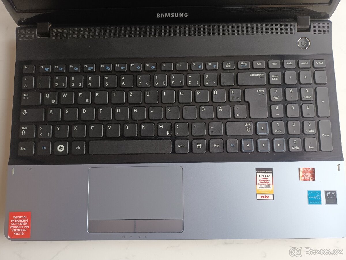 Samsung 305E (čtyřjádrový procesor ) RAM 6 GB SSD - 4