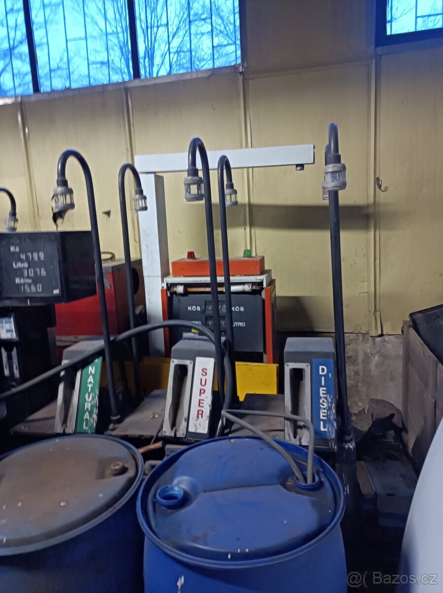 Výdejný stojan PHM - 4