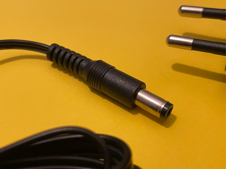 Napájecí zdroj 12V - TOP Microsystems - 4