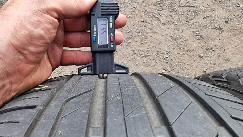 Letní pneu 215/50/18 Bridgestone - 4